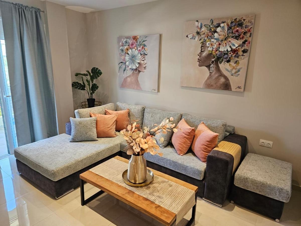 Agora Luxury Apartment 3 루트라키 외부 사진