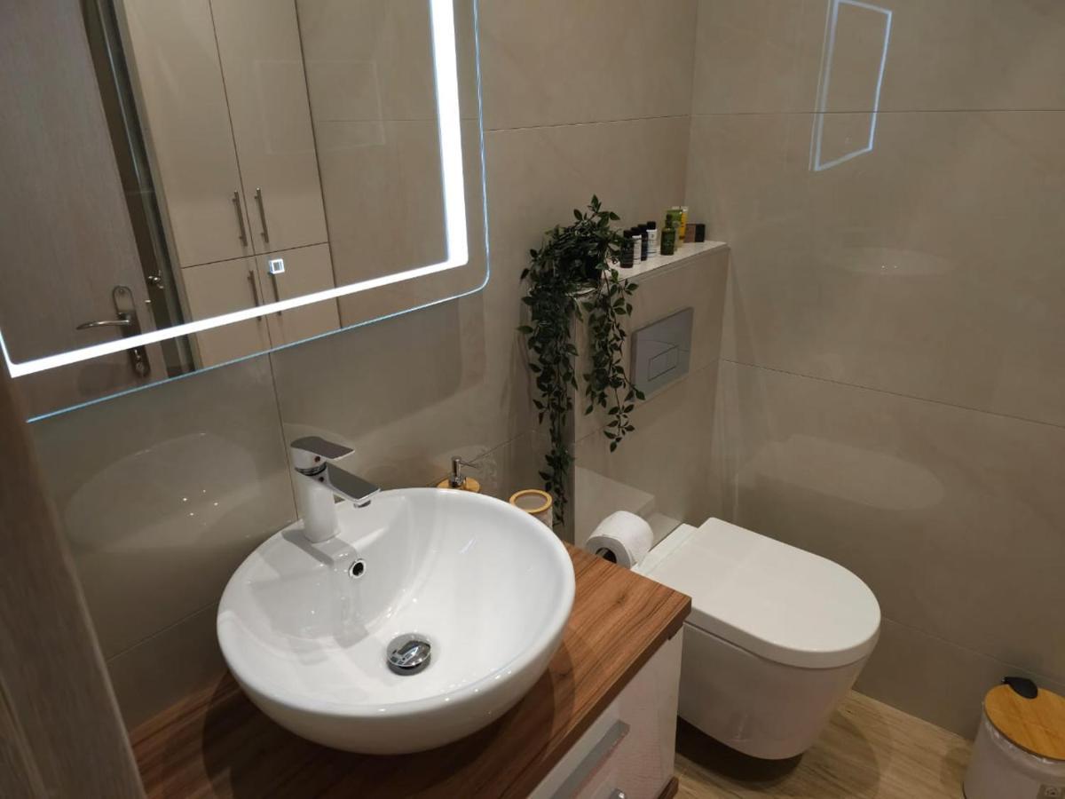 Agora Luxury Apartment 3 루트라키 외부 사진