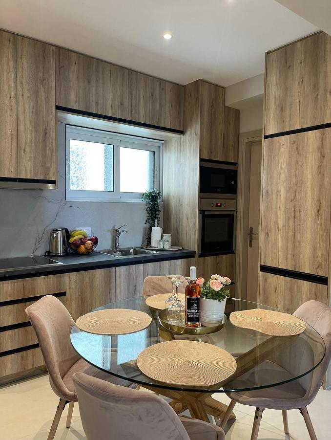 Agora Luxury Apartment 3 루트라키 외부 사진
